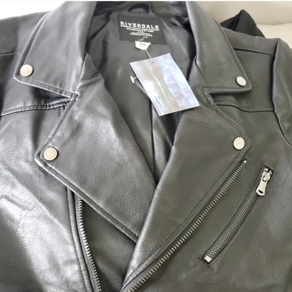 JUGHEAD RIVERDALE SOUTHSIDE SERPENTS MEN WOMEN BIKER Faux Leather Medium - Picture 12 of 14